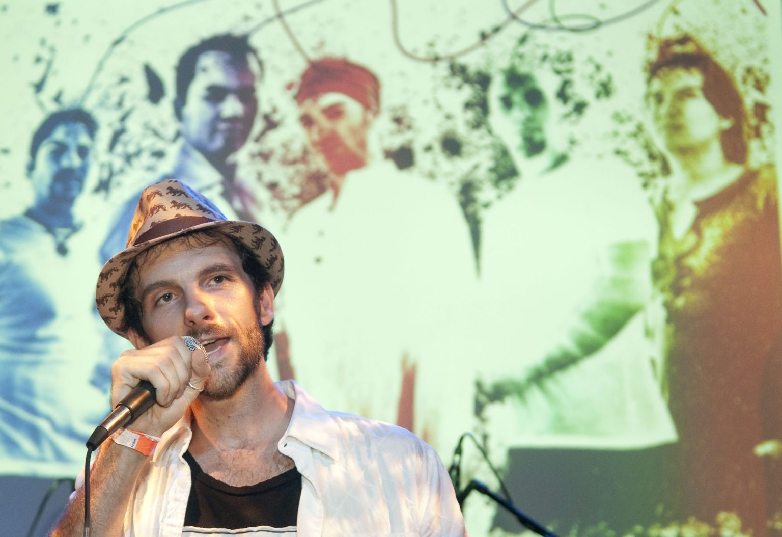 Here_II_Here-3502-scaled